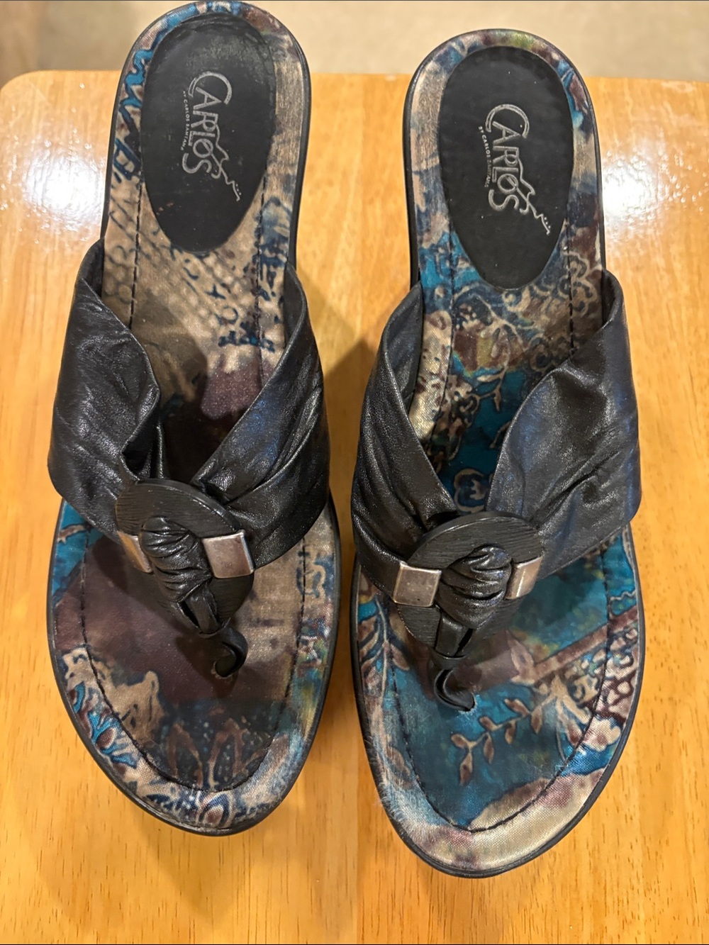 by Santana Black Leather Knot-Accent Women's Sandals